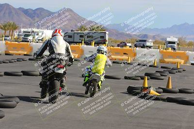 media/Mar-20-2023-Moto Forza (Mon) [[d0bbc59e78]]/Around the Pits/